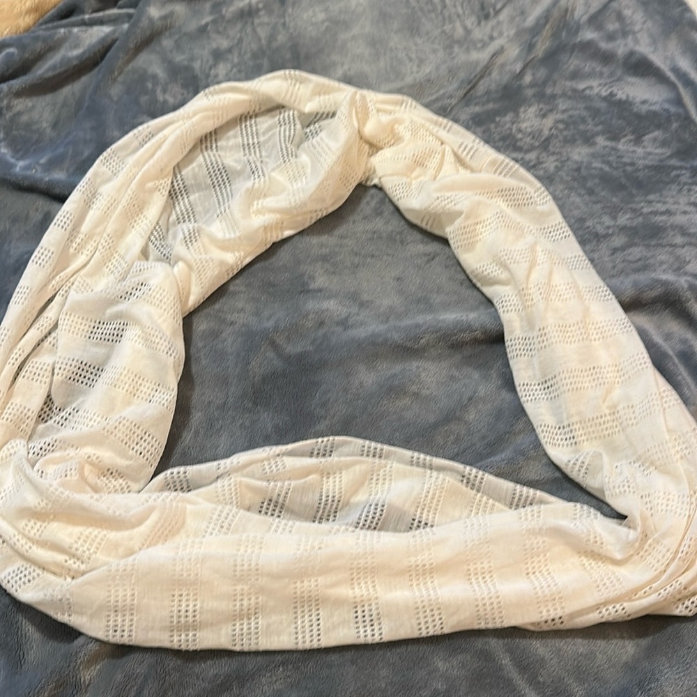Infinity scarf